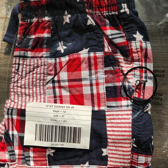 Polo Shirt and Shorts - Picture 3 of 5